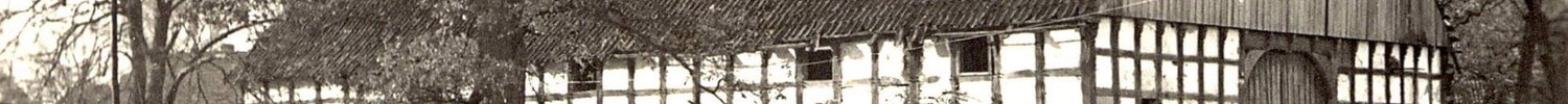 Foto des großen Fachwerkhauses am ursprünglichen Standort in Herford aus dem Jahr 1935
