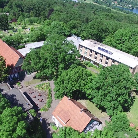 Drohnenfoto: Der Jugendhof von oben